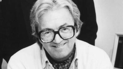 Leslie Bricusse, ‘Willy Wonka,’ ‘Goldfinger’ Songwriter, Dies at 90 - variety.com - France