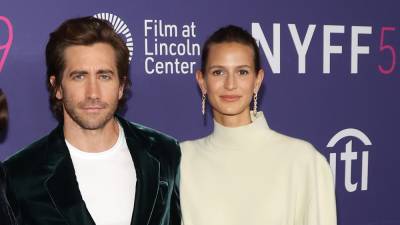 Jake Gyllenhaal and Longtime Girlfriend Jeanne Cadieu Make Red Carpet Debut - www.etonline.com - New York