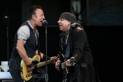 Steven Van Zandt Opens Up About Falling Out With Bruce Springsteen That Led To ‘Career Suicide’ When He Quit The E Street Band - etcanada.com - New York - USA - county Van Zandt