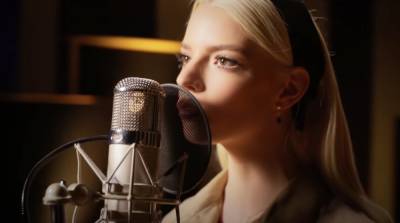‘Last Night In Soho’ Music Video: Anya Taylor-Joy Sings A Cover Of ‘Downtown’ For Edgar Wright’s Thriller - theplaylist.net - city Downtown