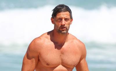Australia's First 'Bachelor' Star Tim Robards Looks So Hot in These New Shirtless Photos! - www.justjared.com - Australia