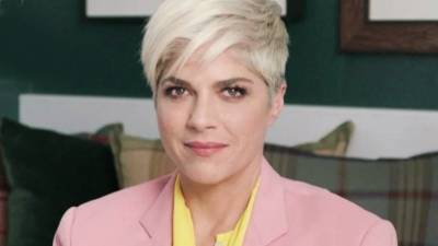 Selma Blair Reflects on Having Her Son Arthur Shave Her Head Ahead of Stem Cell Transplant (Exclusive) - www.etonline.com - county Blair