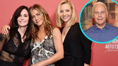 Jennifer Aniston, Courteney Cox & Lisa Kudrow Pay Tribute to Late 'Friends' Co-Star James Michael Tyler - www.etonline.com