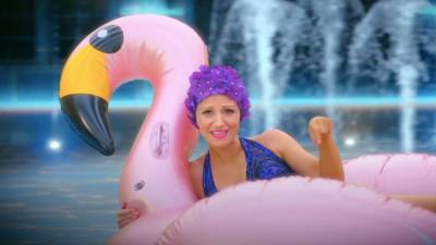 ‘B Positive’ Goes Broadway in New Title Sequence Performed by Annaleigh Ashford (Video) - thewrap.com