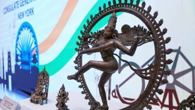 US returns antiquities to India in stolen art scheme probe - abcnews.go.com - New York - USA - India