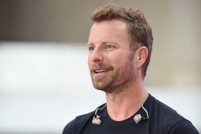 Dierks Bentley Teams Up With Hardy And Breland To Bring Drinks To The People In ‘Beers On Me’ Music Video - etcanada.com - Nashville