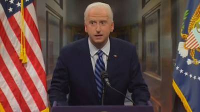 'SNL's Newest Castmember Opens Season 47 Premiere With Joe Biden Press Conference - www.etonline.com