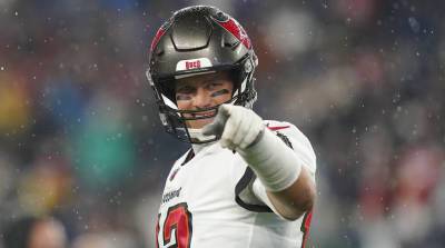 Tom Brady & Bucs’ Close Win Over Patriots Delivers Big Ratings For NFL & NBC In Early Numbers - deadline.com - state Massachusets - county Bay - county Early