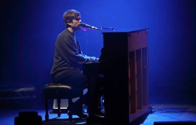 James Blake announces “intimate solo piano show” for 2022 - www.nme.com - city Kingston