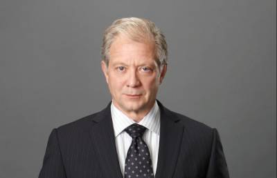 Jeff Perry Joins Hilary Swank in ABC Drama Pilot From Tom McCarthy Set at Alaska Newspaper - variety.com - state Alaska - city Anchorage