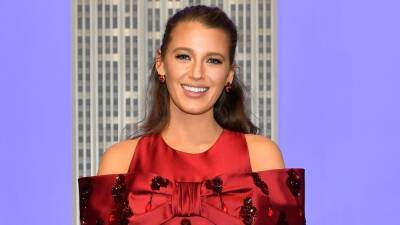 Blake Lively Painted Her $1,000 Manolo Blahniks With Nail Polish: See the Result - www.etonline.com - Britain - Poland