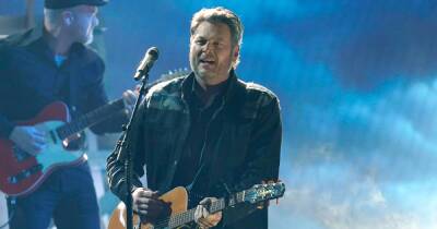 CMA Awards 2021: Blake Shelton Gives Edgy Performance of ‘Come Back as a Country Boy’ - www.usmagazine.com - Tennessee