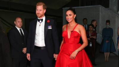 Megan Markle and Prince Harry Go Glam at the Intrepid Museum Salute to Freedom Gala - www.etonline.com - New York