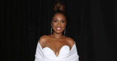 Jennifer Hudson wows in all-lace catsuit with the ultimate accessory - www.msn.com
