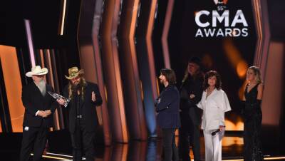 CMA Awards Steady From 2020 In Early Numbers; ‘Alter Ego’, ‘Chicago Fire’, ‘Chicago P.D.’ Dip To Season Lows - deadline.com - Chicago - county Early