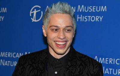 Pete Davidson roasts Jonas Brothers for “supermarket” music in Netflix special - www.nme.com