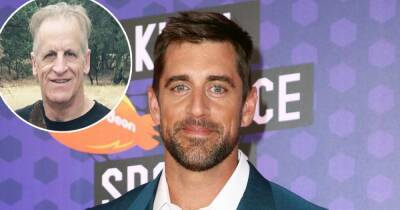 Aaron Rodgers’ Estranged Dad Supports Son Amid COVID-19 Vaccine Controversy: ‘I’m Proud of Him’ - www.usmagazine.com - USA