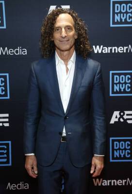 Kenny G Reveals The Secret To His Signature Hairstyle: Barely Washing It - etcanada.com