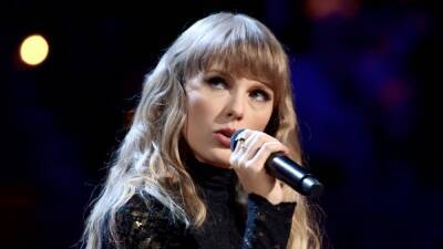 Taylor Swift Performs 10-Minute Version of ‘All Too Well’ on ‘SNL’ (Video) - thewrap.com