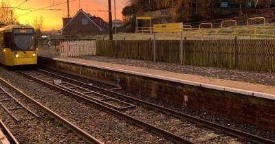 Metrolink passengers caught out by sudden change to Bury line's timetable - www.manchestereveningnews.co.uk