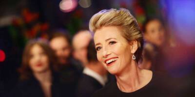 Emma Thompson delights fans with dance moves at Adele's concert - www.msn.com