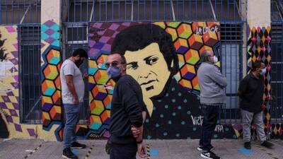Chile court raises sentence in torture-killing of singer - abcnews.go.com - Chile