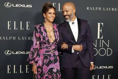 Halle Berry Gushes Over Boyfriend Van Hunt As He Writes ‘The Most Amazing Article’ About Her - etcanada.com