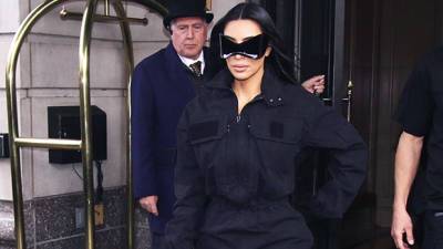 Kim Kardashian Flaunts $5.5K Balenciaga Purse In NYC Amid Pete Davidson Romance Speculation - hollywoodlife.com - New York - California