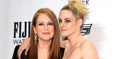 Kristen Stewart Reunites With Julianne Moore at 2021 Gotham Awards in NYC - www.justjared.com - New York - county Spencer