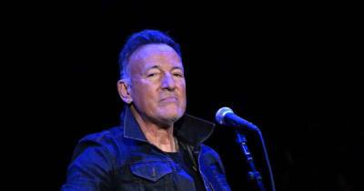 Bruce Springsteen reportedly selling back catalogue to Sony in deal worth $415m - www.msn.com