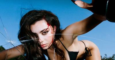 Charli XCX announces new album Crash, due March 2022 and drops single New Shapes - www.officialcharts.com