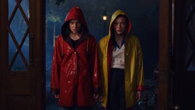 'Stranger Things' New Season 4 Teaser Reveals Key Details: Watch! - www.etonline.com