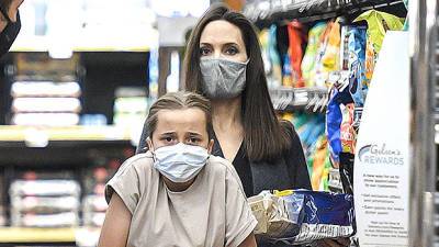 Vivienne Jolie-Pitt, 13, Pushes Grocery Cart On Shopping Trip With Mom Angelina – Photos - hollywoodlife.com - Hollywood