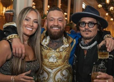 Dee Devlin and Conor McGregor enjoy a fun night out with Johnny Depp - evoke.ie - Italy - Vatican