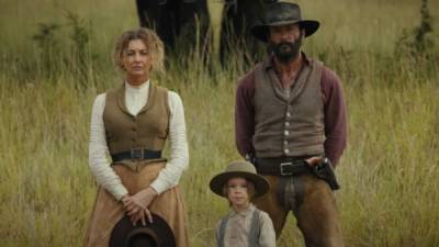 Faith Hill and Tim McGraw Ride West in Teaser for ‘Yellowstone’ Prequel ‘1883’ (Video) - thewrap.com