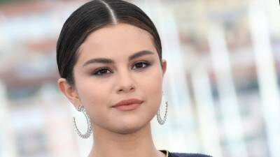 Selena Gomez Replies to Comment About Her Kidney Transplant After Posting a Joke About Drinking - www.etonline.com