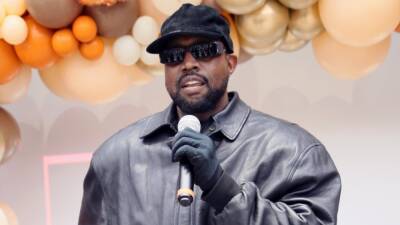 Kanye West Begs Kim Kardashian to 'Run Back' to Him at Concert She Attends - www.etonline.com