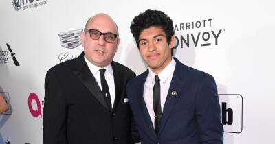 Willie Garson's orphaned son Nathen supported by SATC cast at And Just Like That premiere - www.ok.co.uk - New York