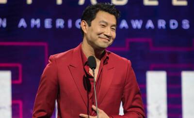 ‘Shang-Chi’s Simu Liu Talks “Super Power” Of Being “Unapologetically Asian” At Unforgettable Gala; Sandra Oh, John Cho & More Receive Honors - deadline.com - USA