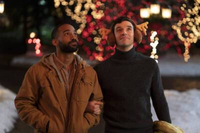 ‘Single All the Way’ from Netflix is the gay rom-com for the holidays - qvoicenews.com