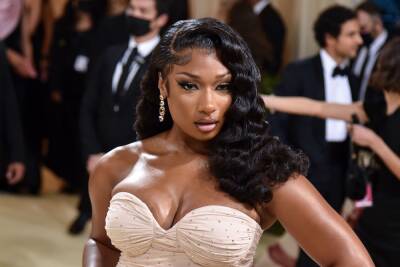 Megan Thee Stallion Awarded Humanitarian Award In Houston And Dedicates The Honour To Her Late Grandmother - etcanada.com - Texas - county Lee - Jackson, county Lee