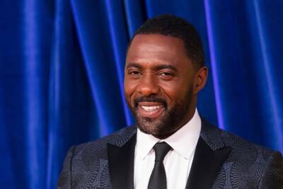 Idris Elba Goes Viral Helping Fans Get Into A London Club - etcanada.com - London