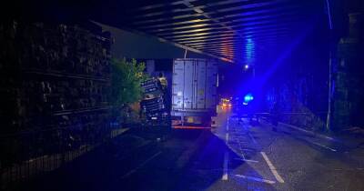 'Lorry full of potatoes' crashes into bridge and blocks Scots road - www.dailyrecord.co.uk - Scotland - Beyond