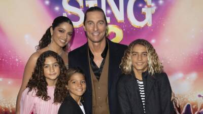 Matthew McConaughey and Camila Alves' Children Are So Grown Up in Rare Red Carpet Pics - www.etonline.com