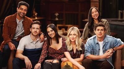 Hilary Duff Searches for True Love in First 'How I Met Your Father' Trailer - www.etonline.com - county Love