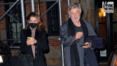 Alec Baldwin, Hilaria step out after 'Rust' search warrant requests actor hands over cell phone - www.foxnews.com