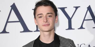 'Stranger Things' Star Noah Schnapp & His Family Celebrate His UPenn Acceptance - Watch the Video! - www.justjared.com - Pennsylvania