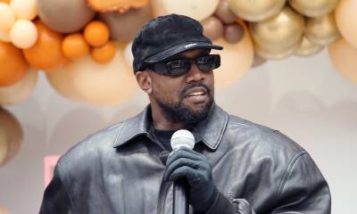 Kanye West brings holiday joy to Chicago children after donating 4,000 toys - us.hola.com - Chicago - city Englewood