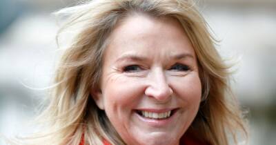 Fern Britton unrecognisable with 'Mamma Mia' lengthy hair extension transformation - www.ok.co.uk