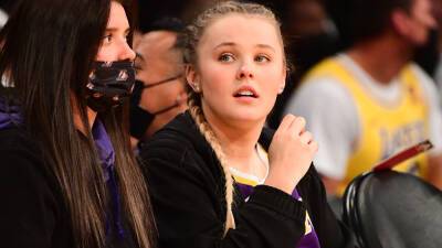 Jojo Siwa nearly 'trampled' by Phoenix Suns player at game against Los Angeles Lakers - www.foxnews.com - Los Angeles - Los Angeles